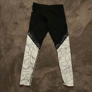Fabletics leggings size small